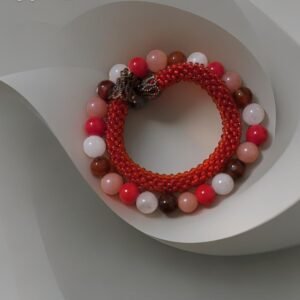 apyranke naturaliu akmenuku