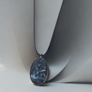 molio pakabukas juodas